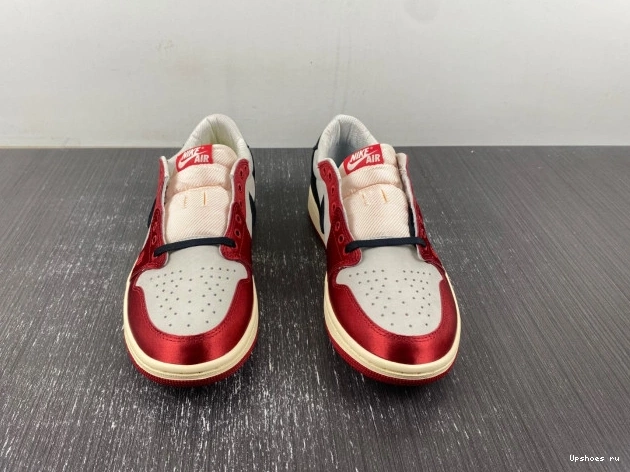 Low Away Room Jordan 1 Trophy Retro OG 0421